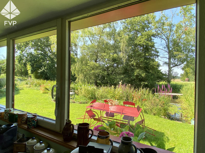 Propriété - 272 m² - 10 pièces