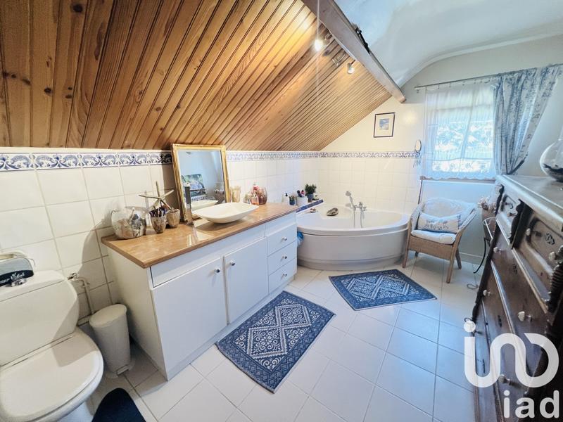 Maison - 127 m² - 7 pièces