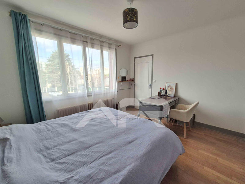 Maison - 100 m² - 5 pièces