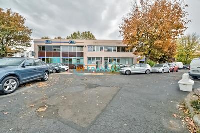 Local d'activité / Entrepôt - 353 m²