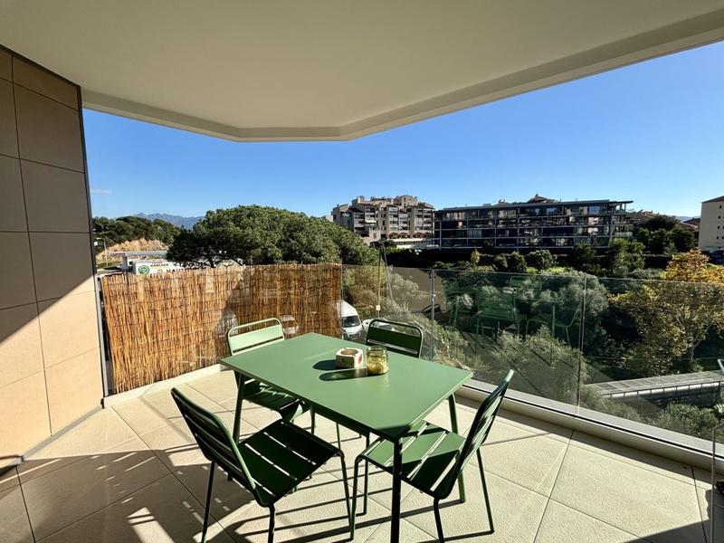 Appartement - 109 m² - 4 pièces