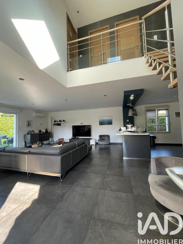 Maison - 174 m² - 7 pièces