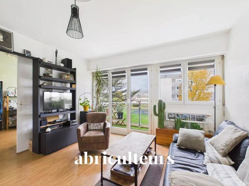 Appartement - 84 m² - 5 pièces