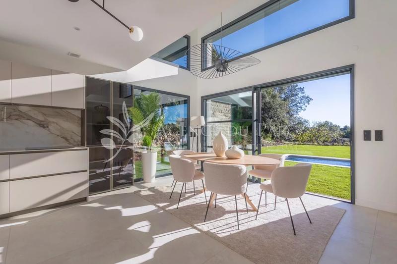 Villa - 160 m² - 5 pièces