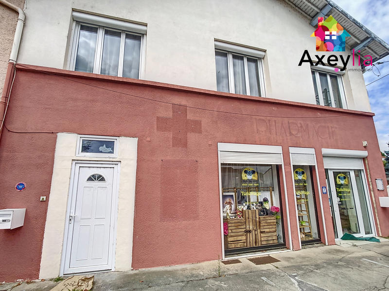 Maison - 250 m² - 6 pièces