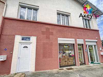 Maison - 250 m² - 6 pièces