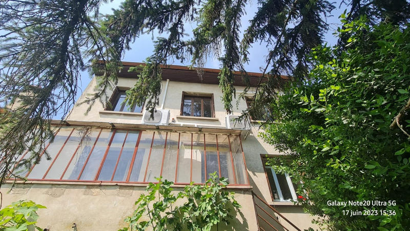 Immeuble - 200 m² - 6 pièces