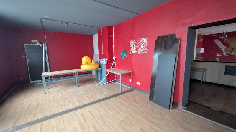 Local commercial - 330 m²