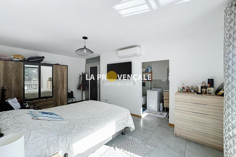 Maison - 143 m² - 5 pièces