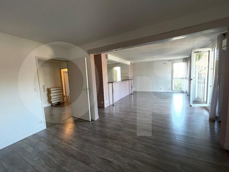 Appartement - 82 m² - 4 pièces