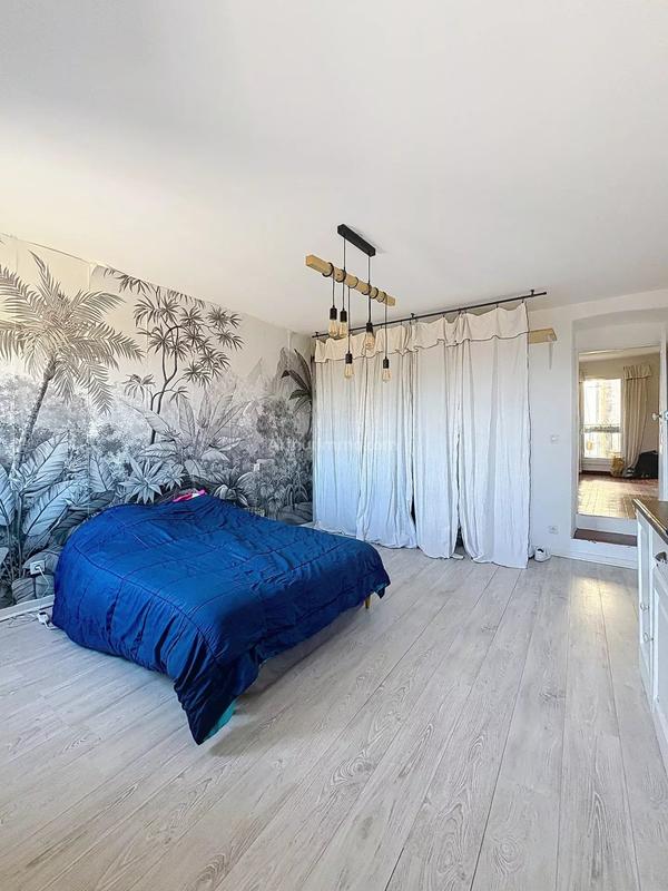 Appartement - 91 m² - 4 pièces