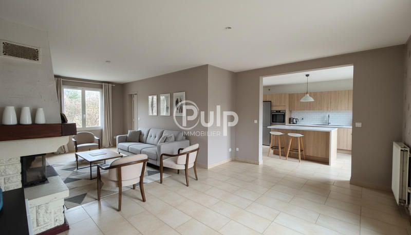 Maison - 90 m² - 5 pièces