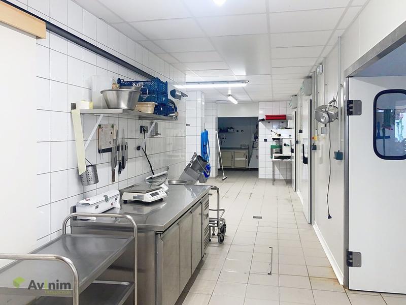 Fonds de commerce - 220 m²