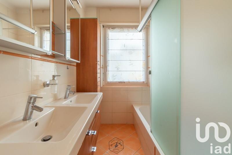 Maison - 164 m² - 8 pièces