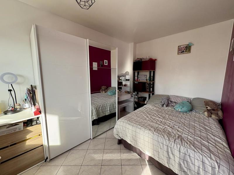 Appartement - 77 m² - 4 pièces