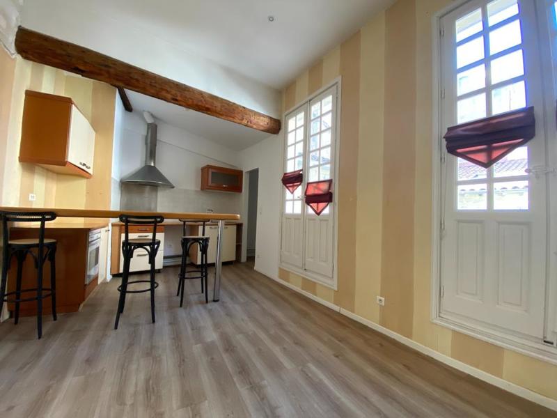 Appartement - 85 m² - 3 pièces