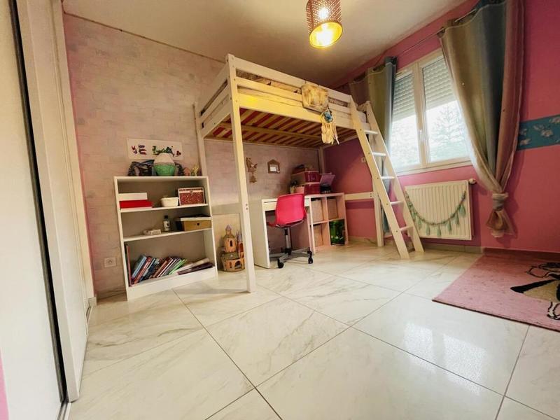 Maison - 95 m² - 4 pièces