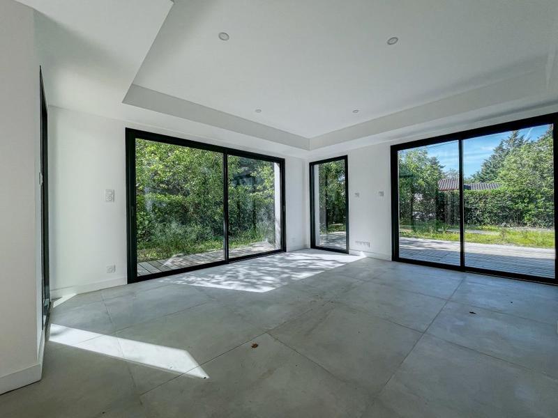 Maison - 165 m² - 5 pièces