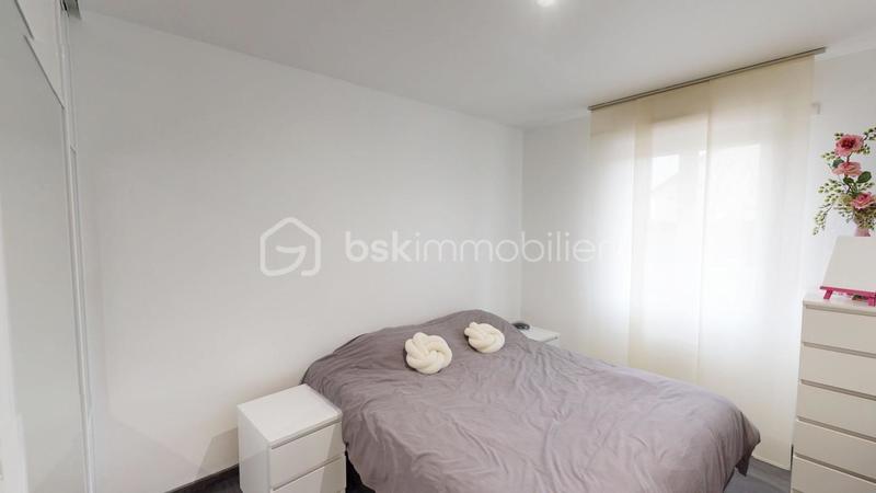 Maison - 97 m² - 4 pièces