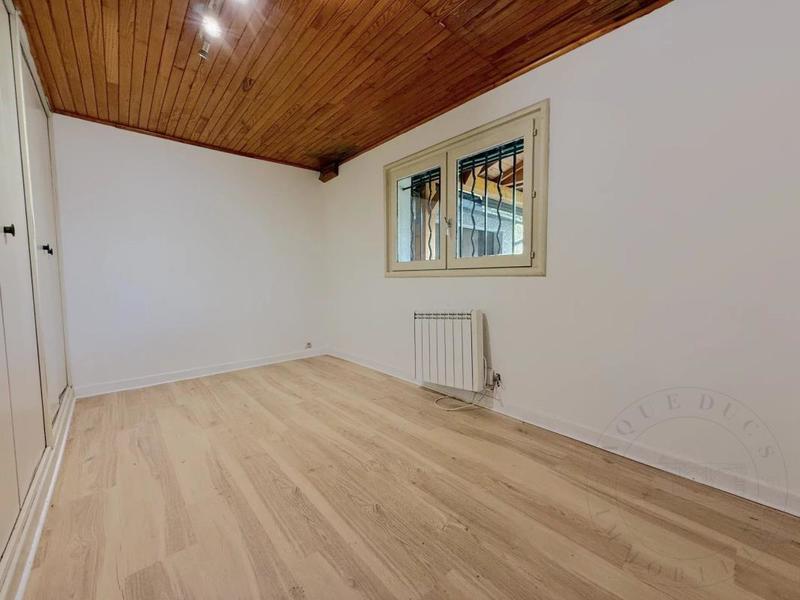 Villa - 168 m² - 7 pièces