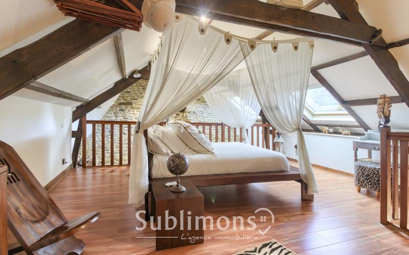 Maison - 423 m² - 15 pièces