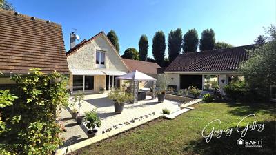 Maison - 199 m² - 5 pièces