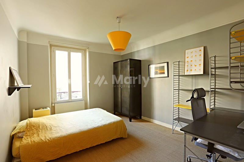 Maison - 184 m² - 7 pièces