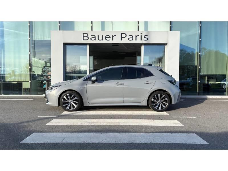 Toyota corolla touring sports Hybride My21 122h Design