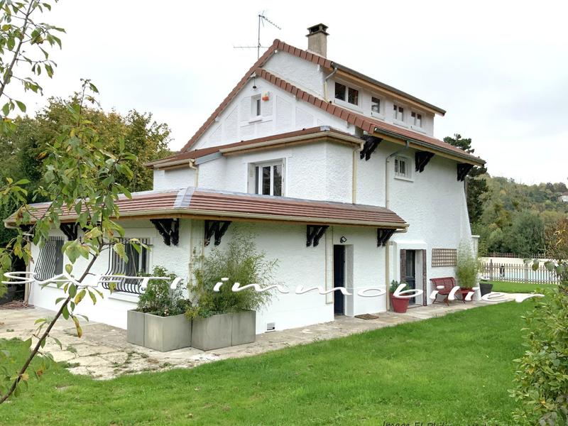 Maison - 140 m² - 7 pièces