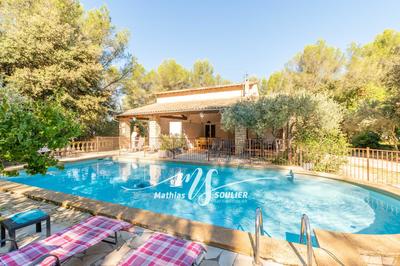 Maison - 300 m² - 15 pièces