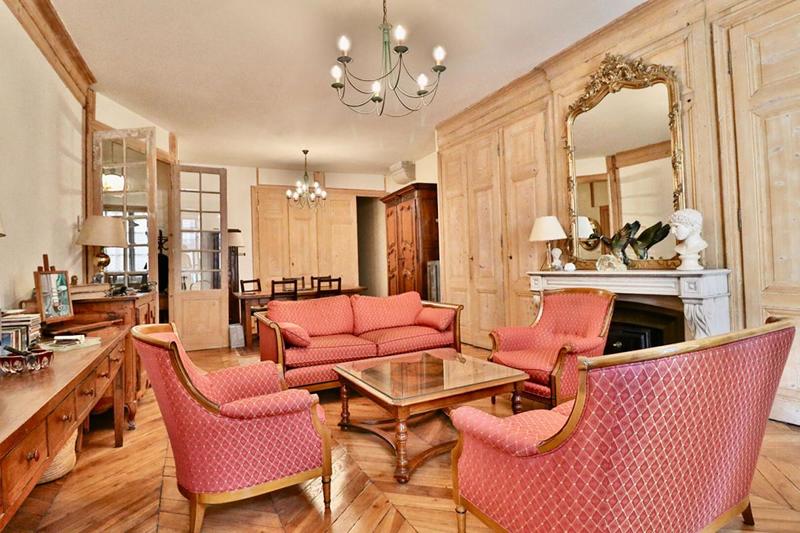 Appartement - 144 m² - 5 pièces