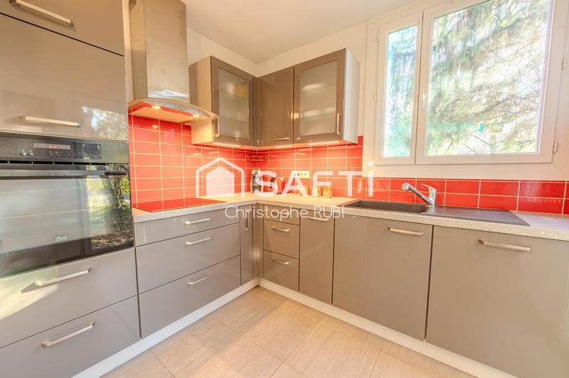 Maison - 111 m² - 5 pièces