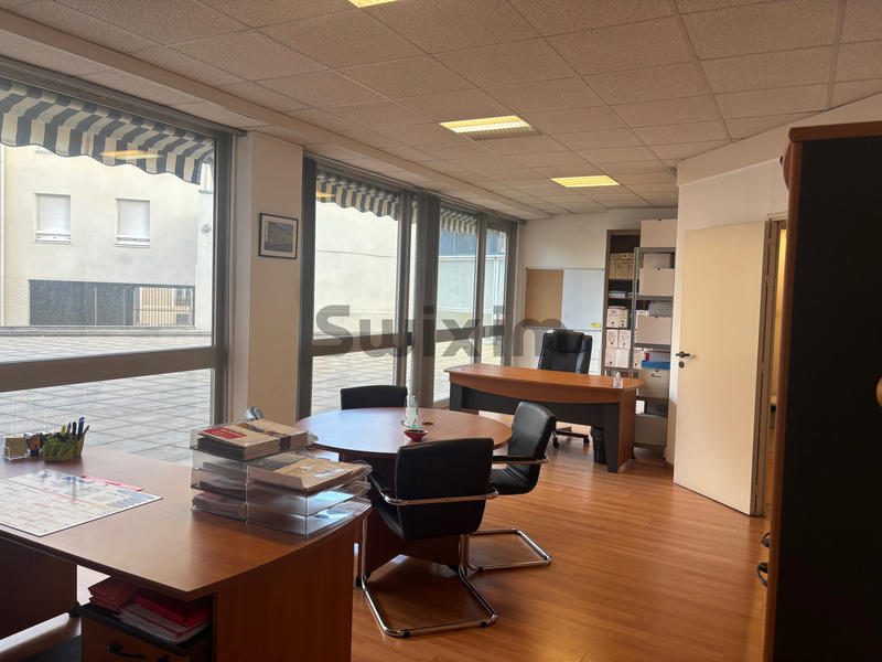 Bureau - 87 m²