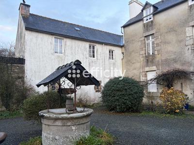 Demeure - 452 m² - 15 pièces