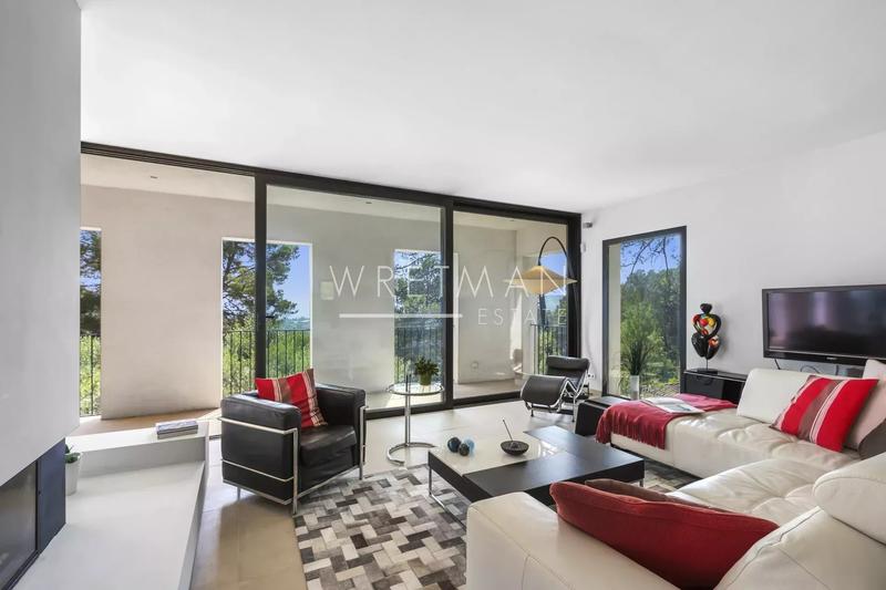 Villa - 204 m² - 6 pièces