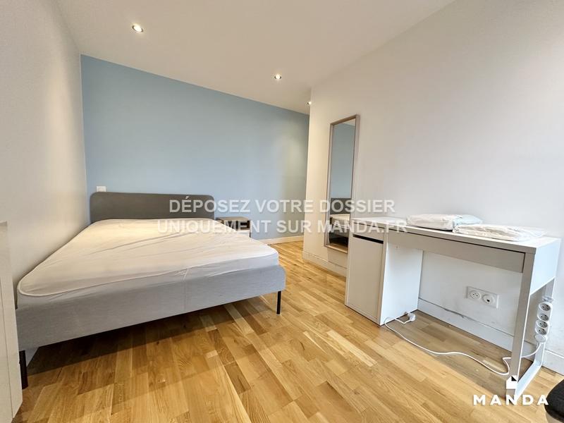 Chambre - 10 m² - 5 pièces