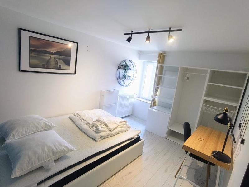 Chambre - 241 m² - 1 pièce
