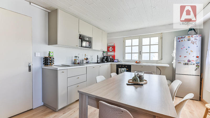 Maison - 97 m² - 6 pièces