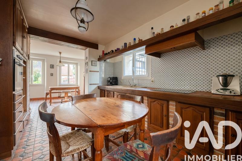 Maison - 180 m² - 7 pièces