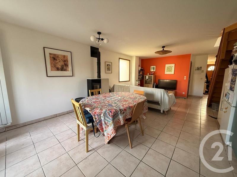 Maison - 98 m² - 5 pièces