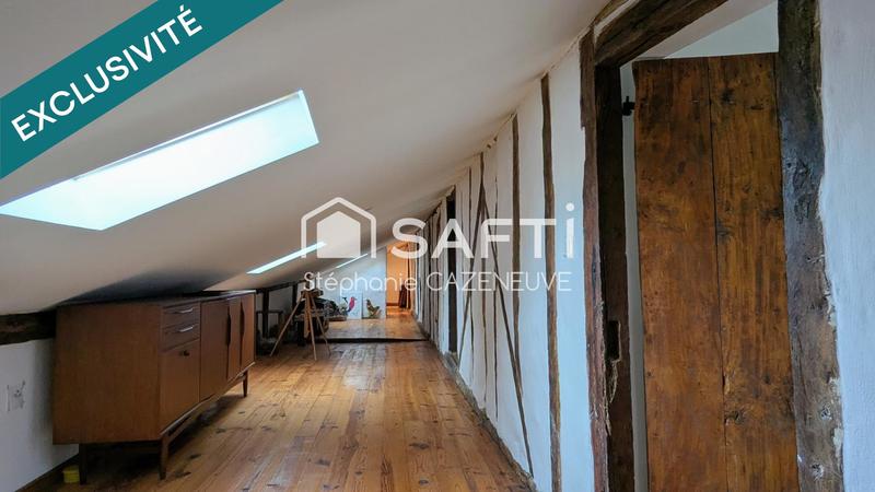 Maison - 233 m² - 9 pièces