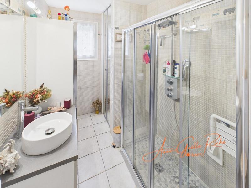 Maison - 104 m² - 5 pièces