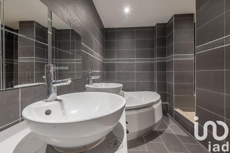 Appartement - 127 m² - 5 pièces