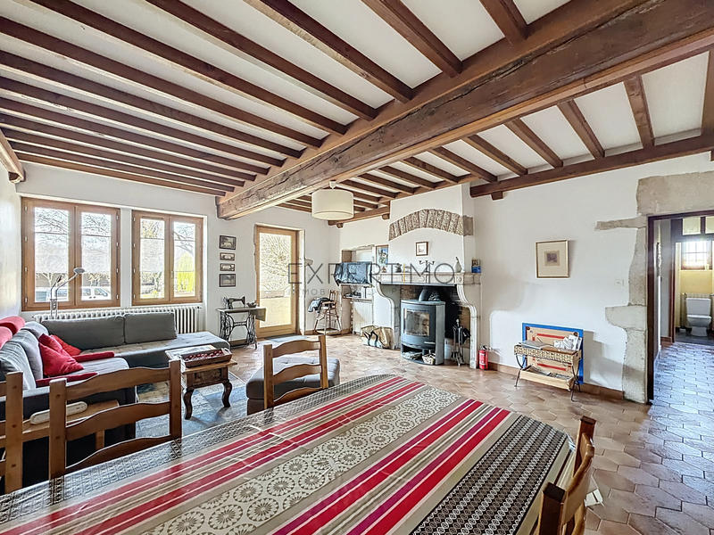 Propriété - 145 m² - 8 pièces