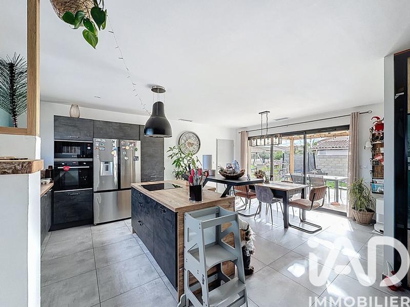 Maison - 102 m² - 4 pièces