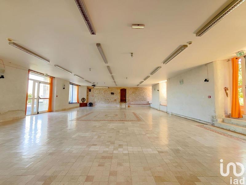 Local commercial - 1 828 m²