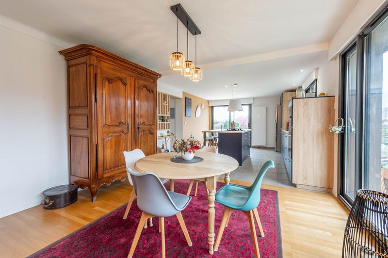 Appartement - 95 m² - 3 pièces