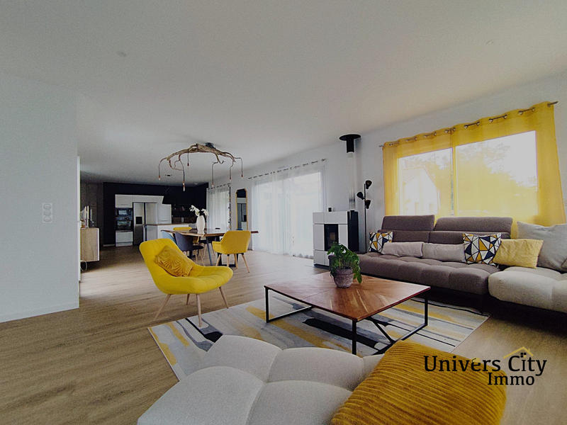 Maison contemporaine - 178 m² - 8 pièces