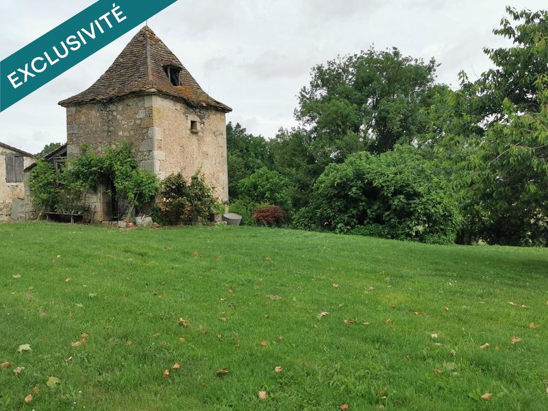 Maison - 244 m² - 5 pièces