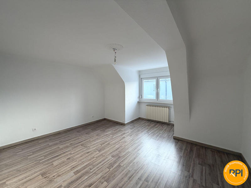 Maison - 137 m² - 6 pièces